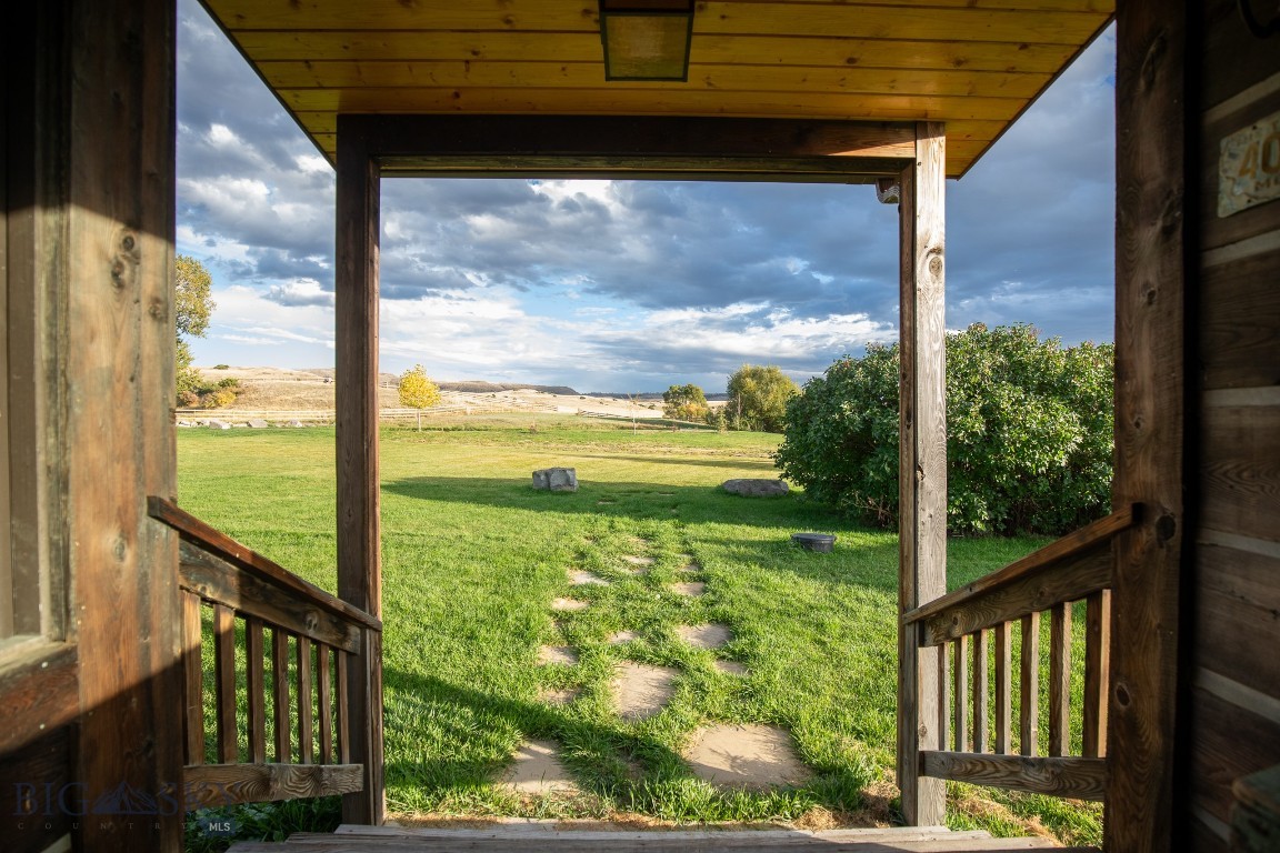 858 Lower Sweet Grass Property Photo 59