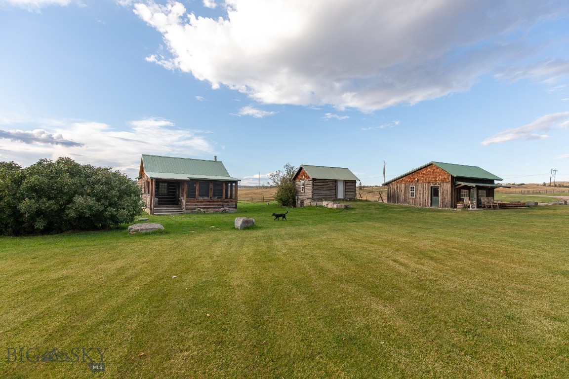 858 Lower Sweet Grass Property Photo 68