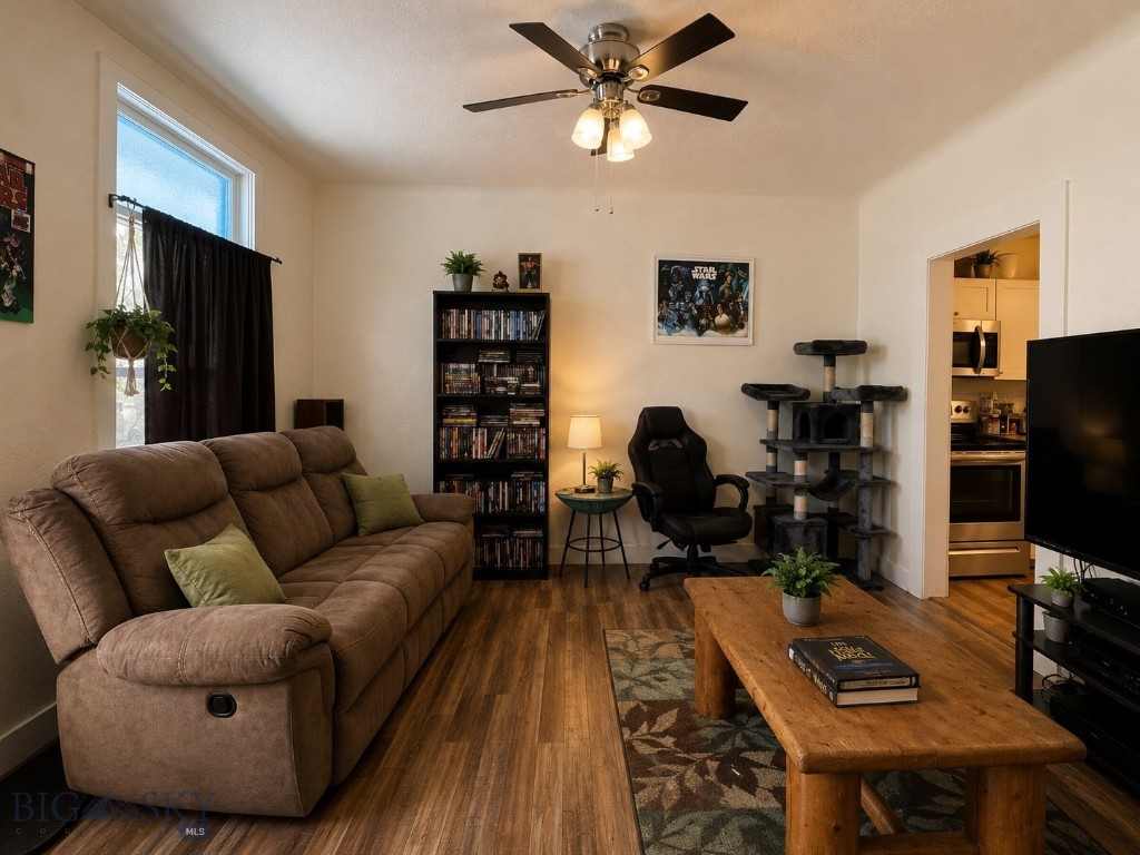 602 Caledonia Property Photo 4