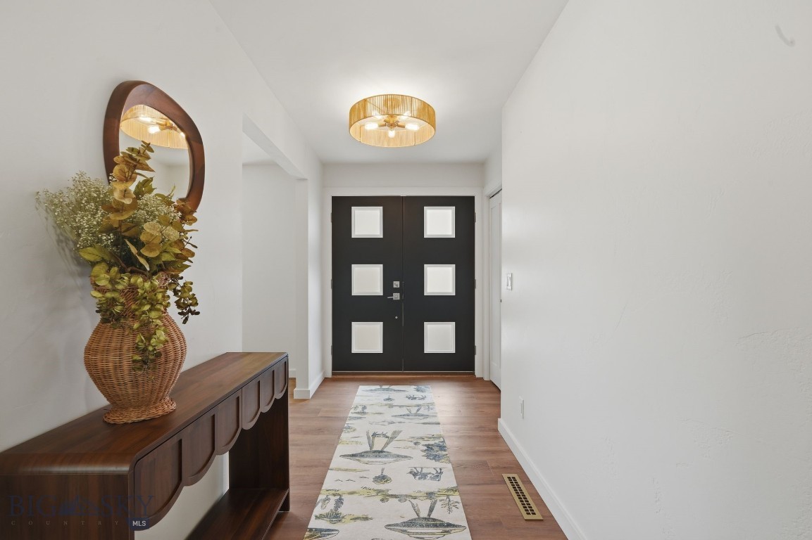 117 Henderson Property Photo 6