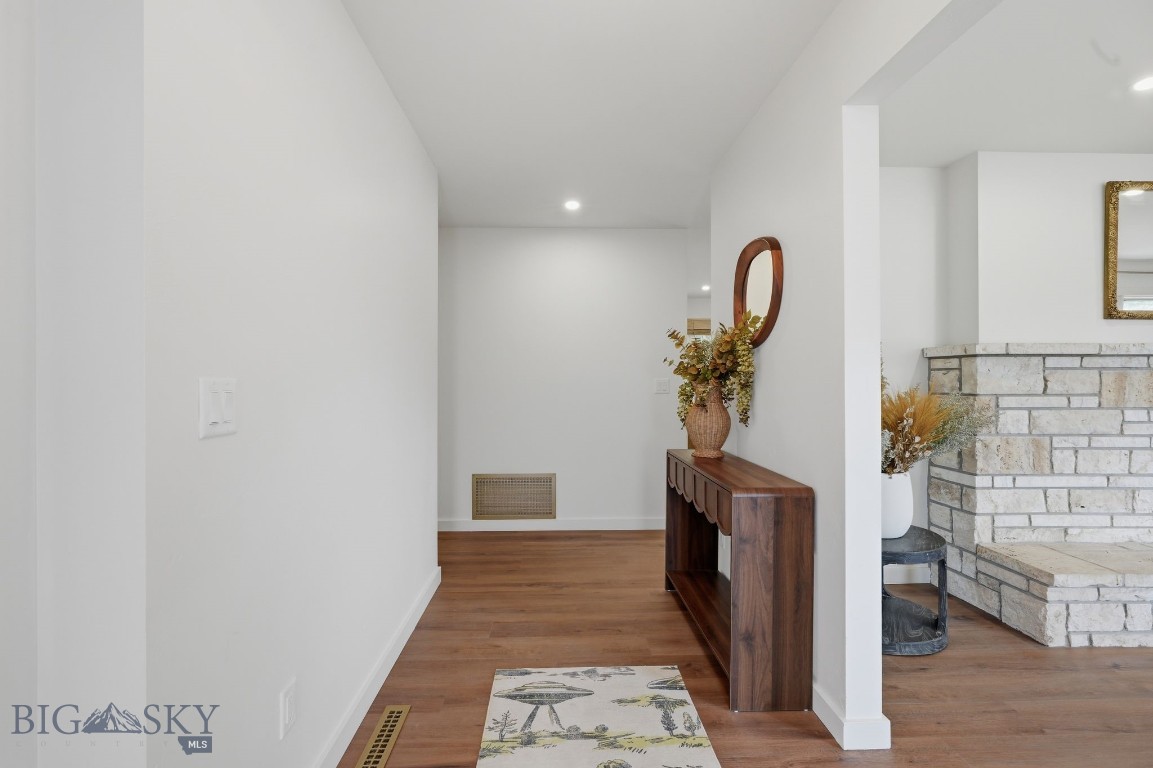 117 Henderson Property Photo 7