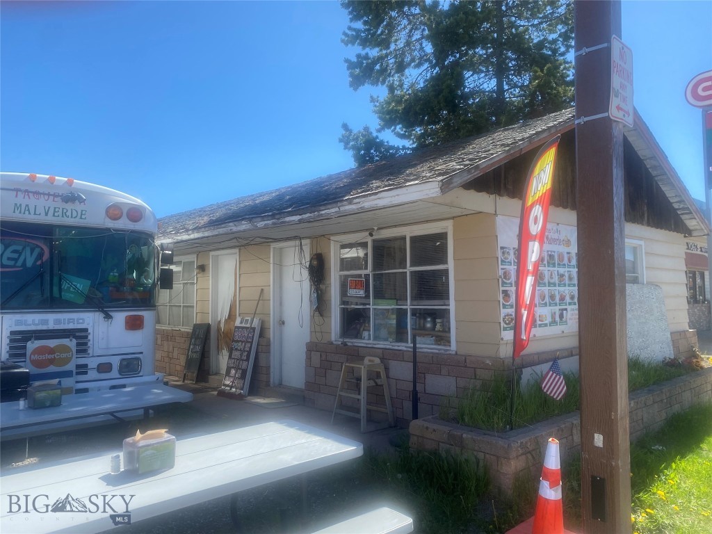 128 Firehole Avenue Property Photo 7