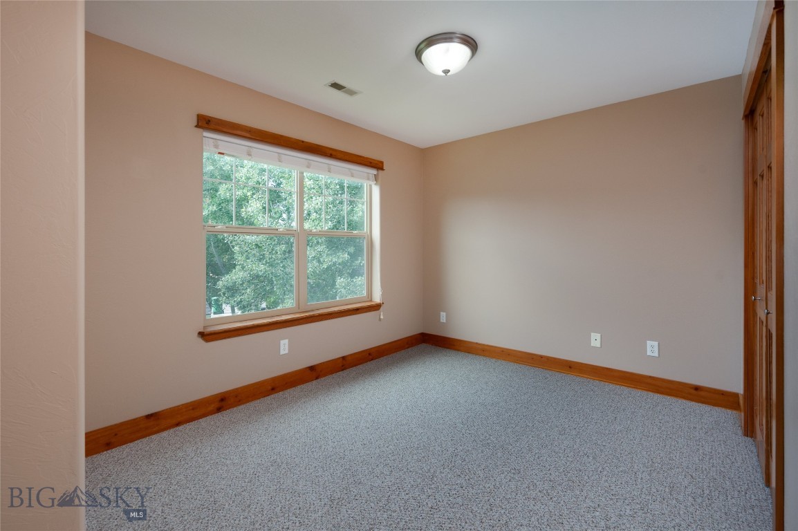 4236 Monroe Drive E Property Photo 29