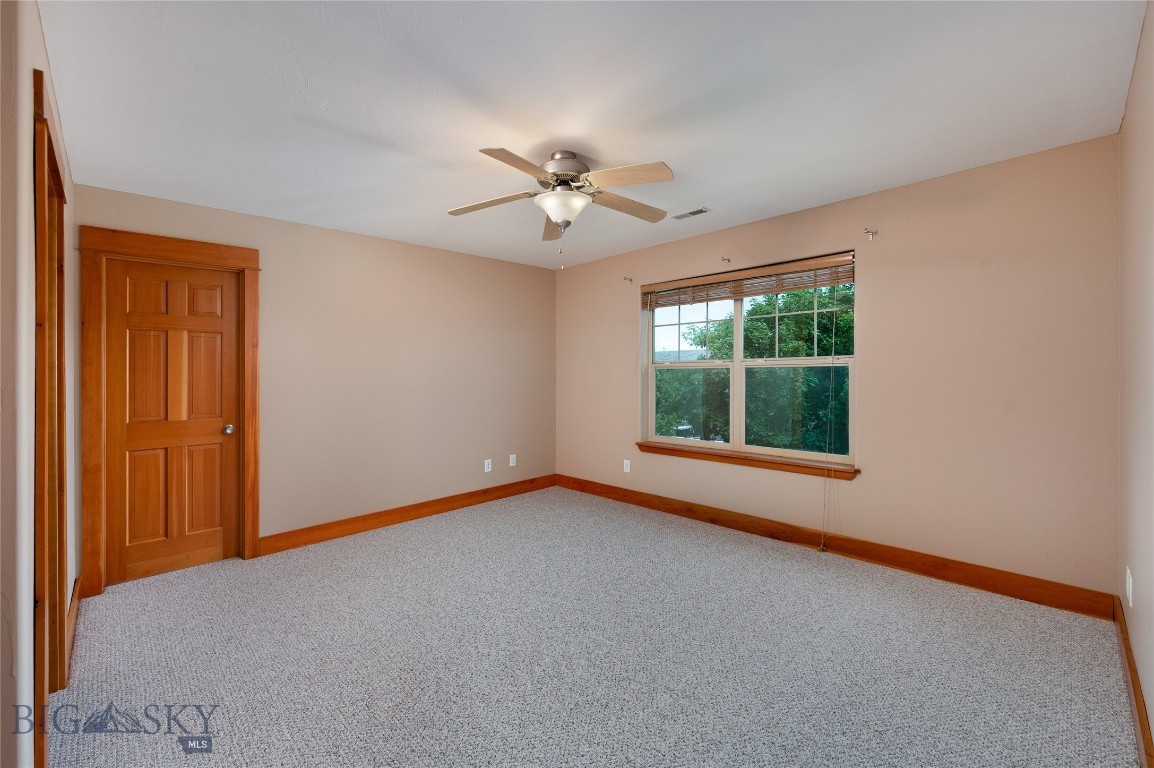 4236 Monroe Drive E Property Photo 34
