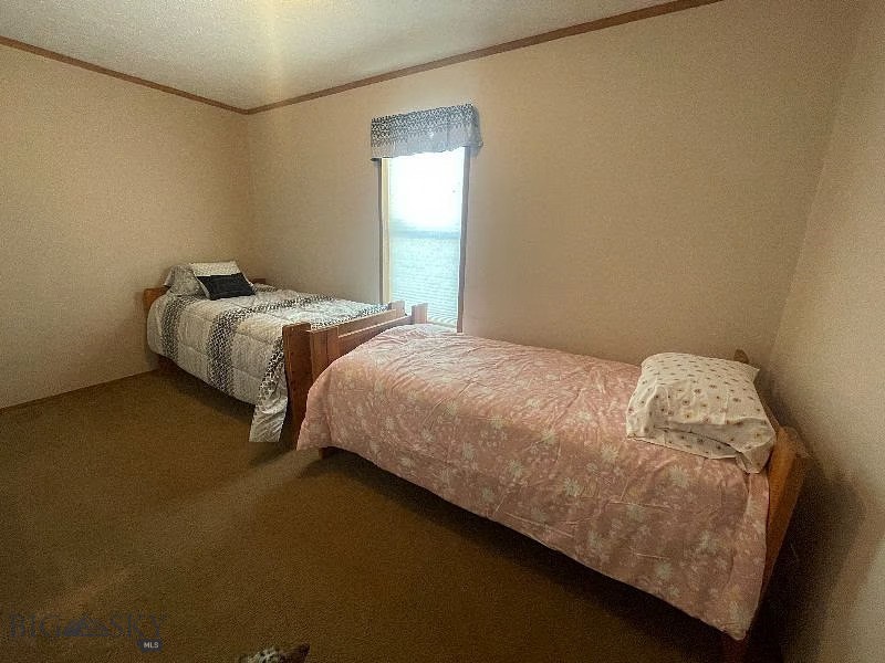 90 E South Property Photo 6
