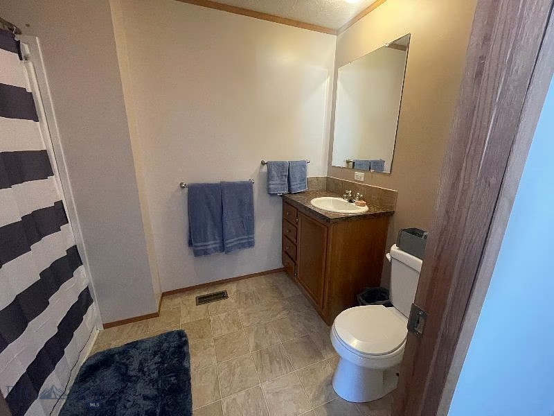 90 E South Property Photo 8