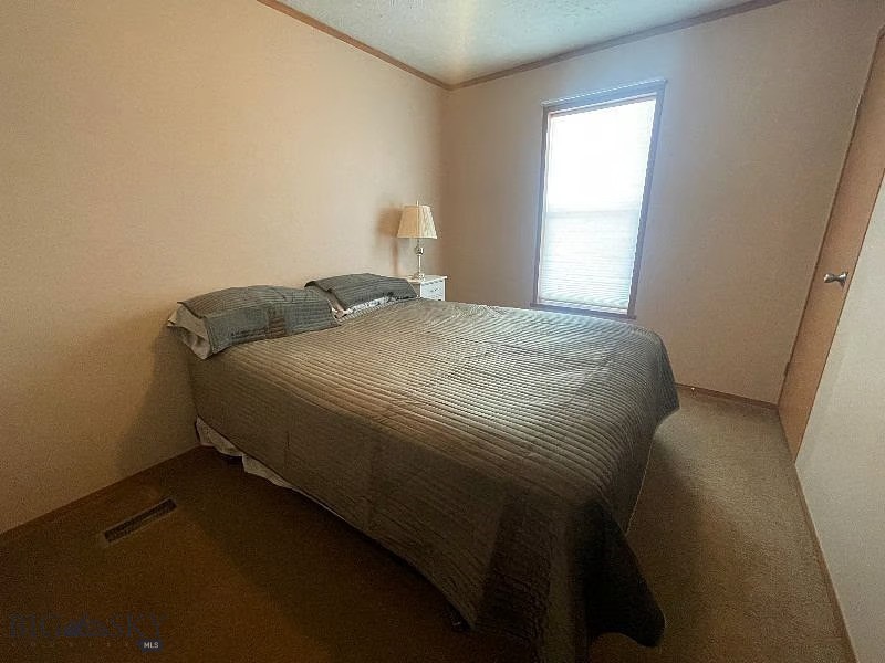 90 E South Property Photo 11