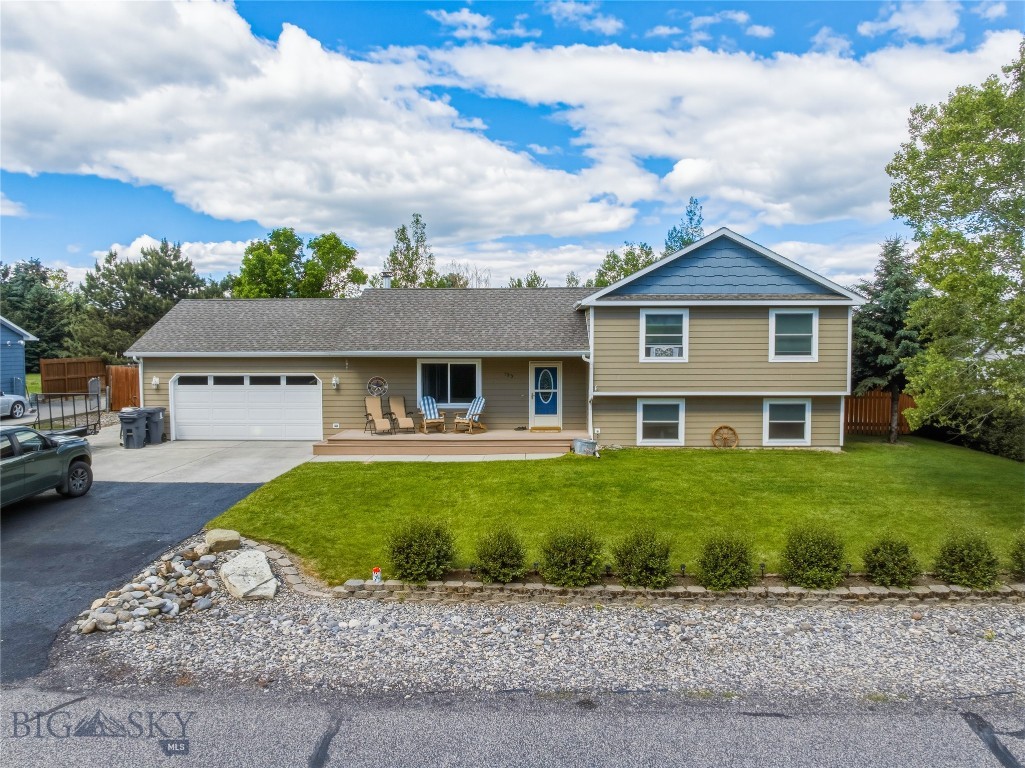 135 Bison Trail Property Photo 30