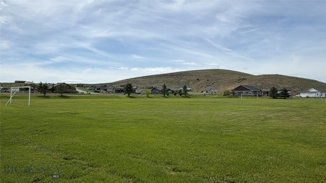 108 Rolling Prairie Way Property Photo 35