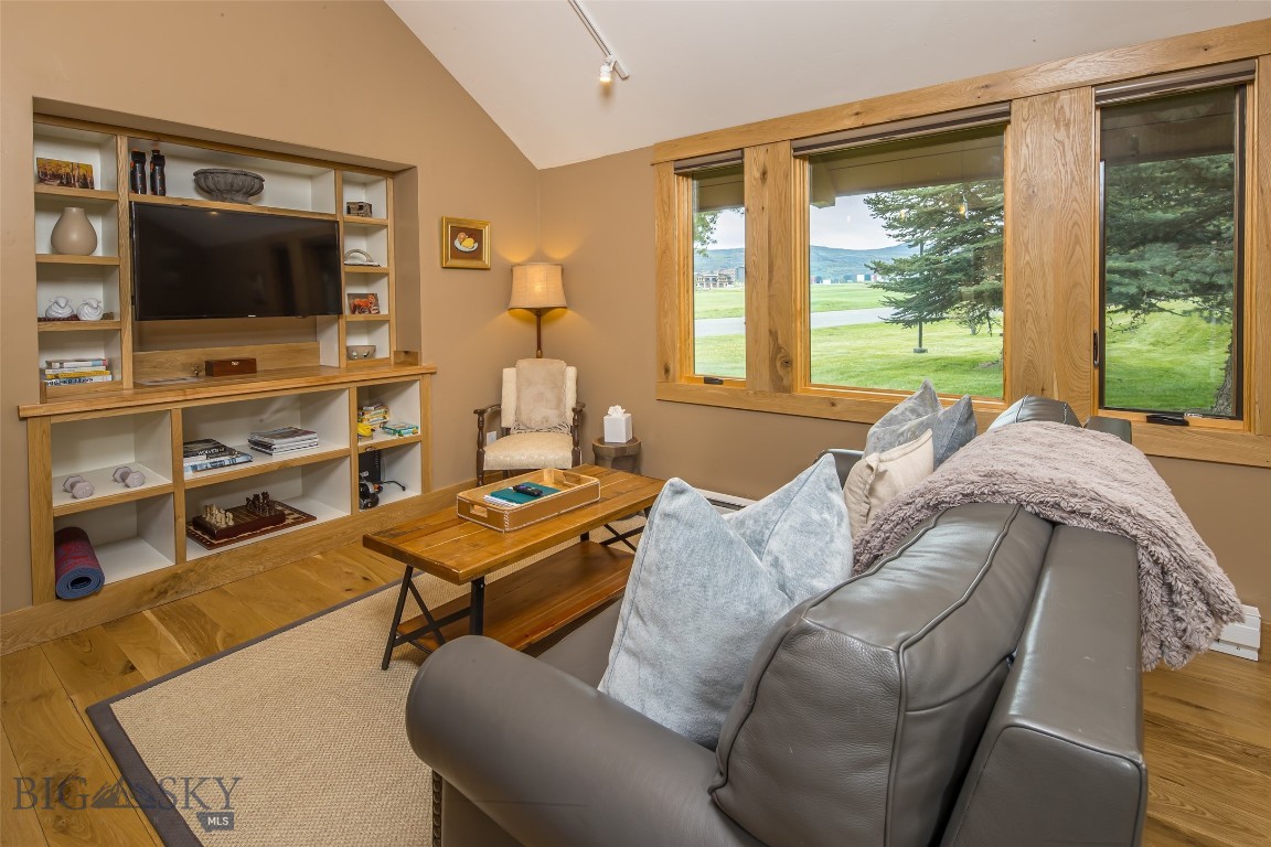 2225 Black Otter 56 Property Photo 7