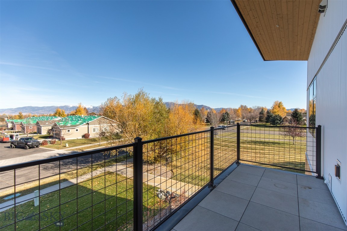 4204 Ravalli 203 Property Photo 8