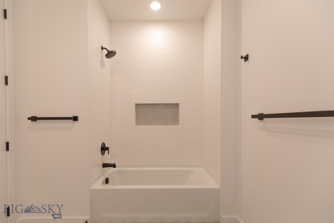 4204 Ravalli 203 Property Photo 29