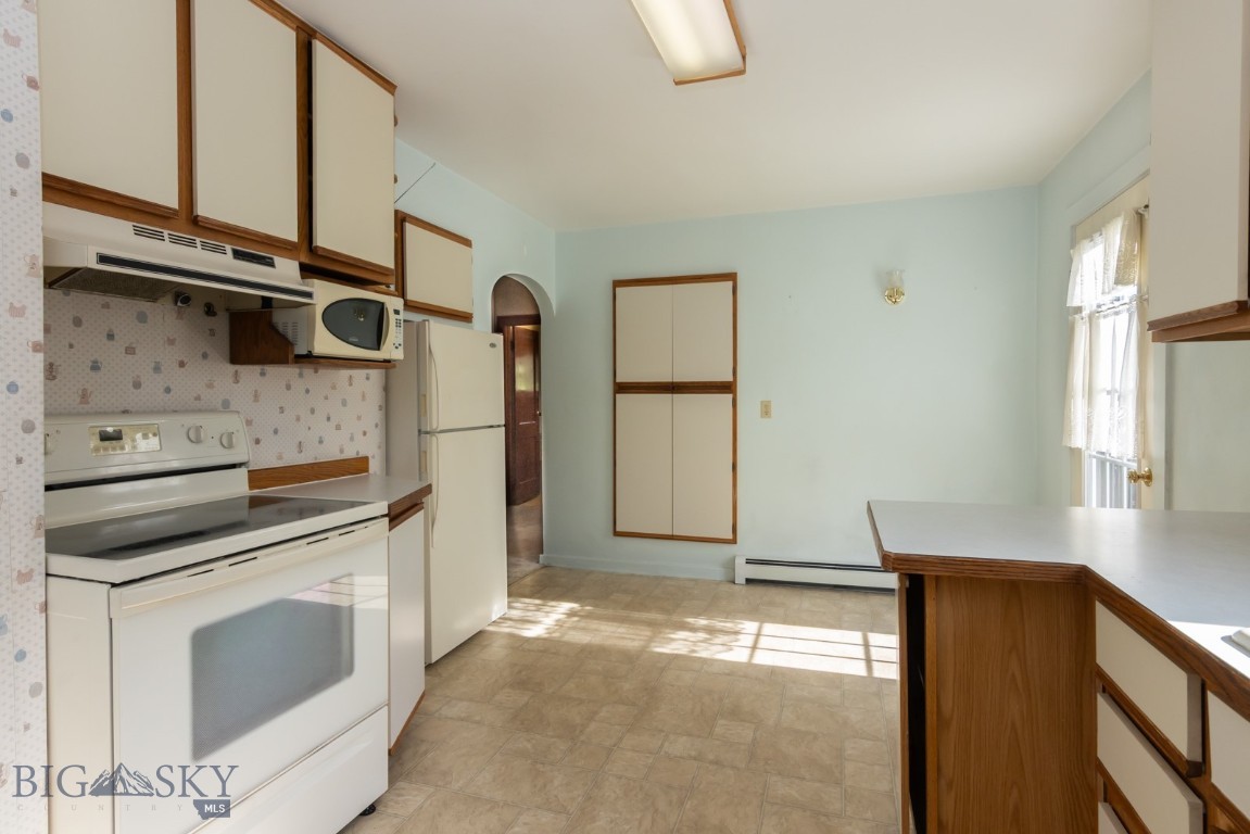428 N Willson Avenue Property Photo 8