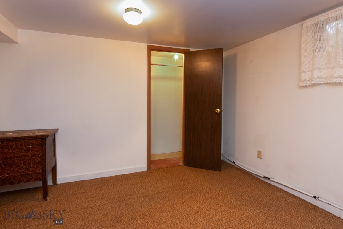 428 N Willson Avenue Property Photo 21