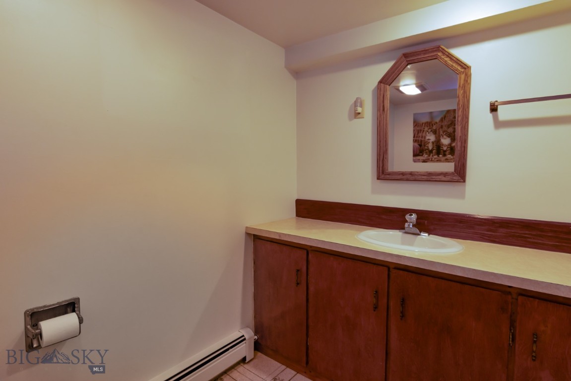 428 N Willson Avenue Property Photo 27