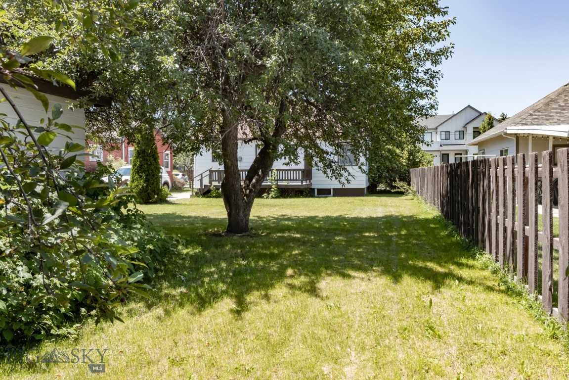 428 N Willson Avenue Property Photo 36