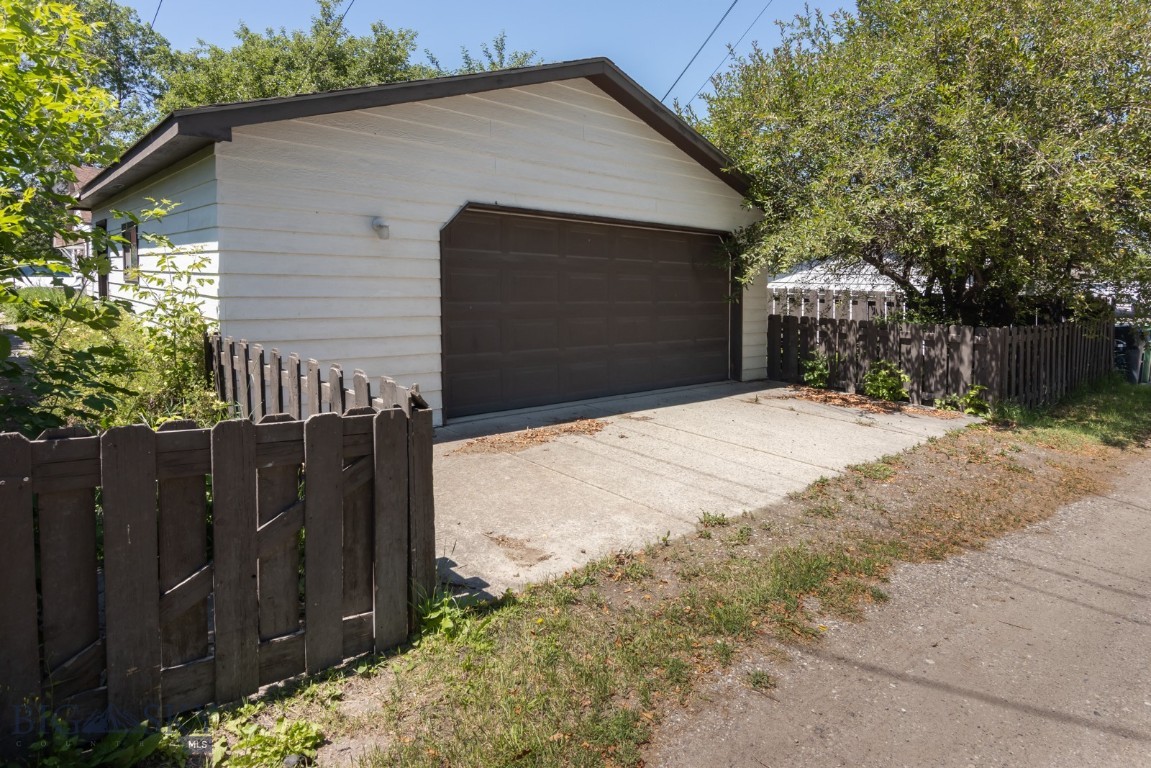 428 N Willson Avenue Property Photo 38