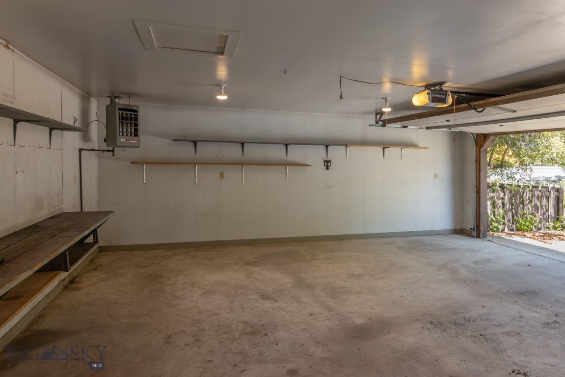 428 N Willson Avenue Property Photo 39