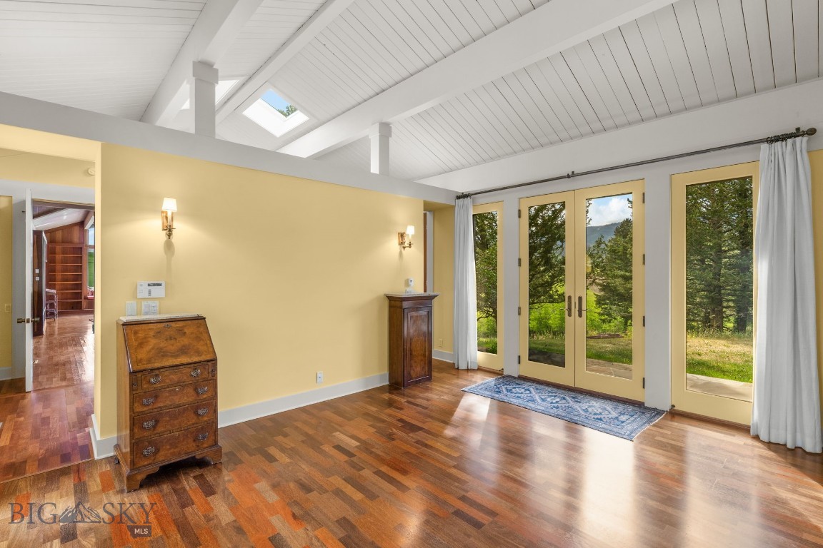 412244 Property Photo 5