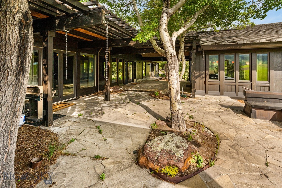 412244 Property Photo 21