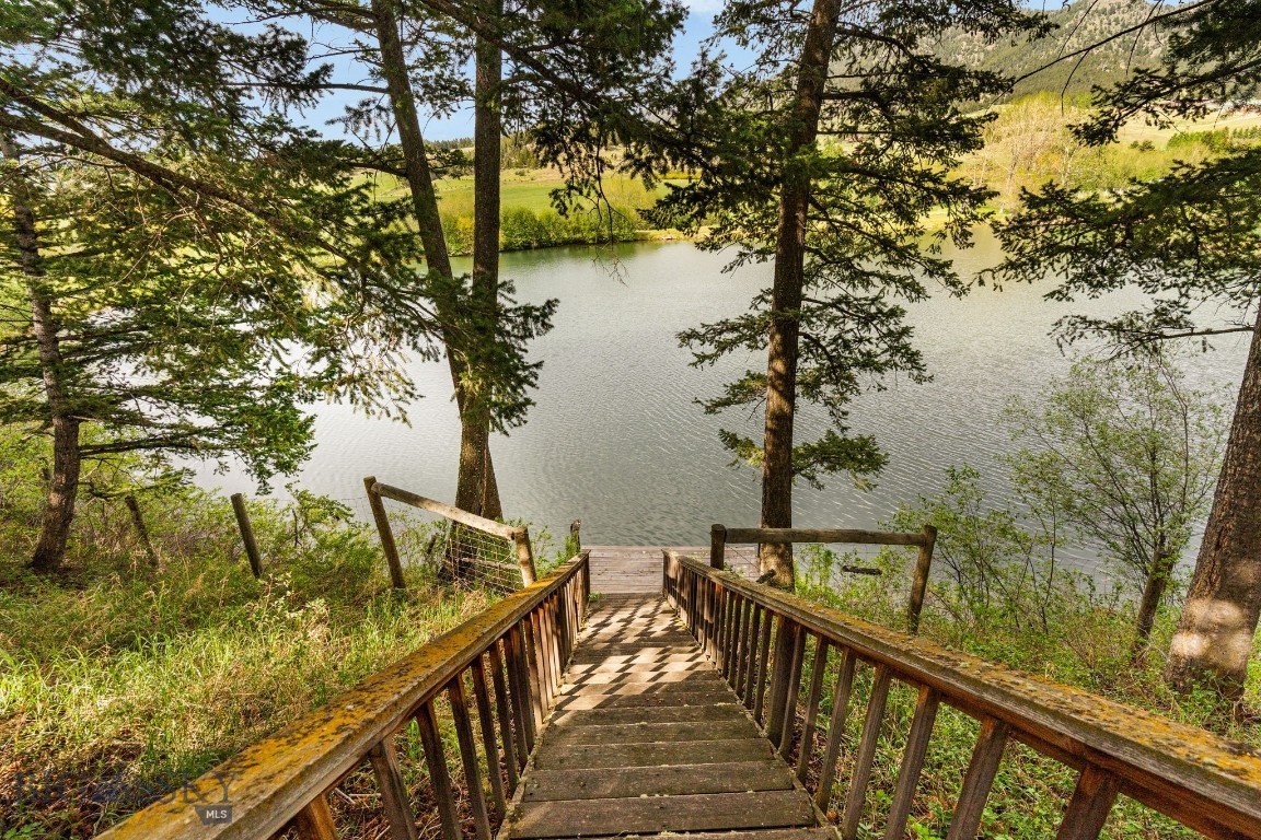 412244 Property Photo 22
