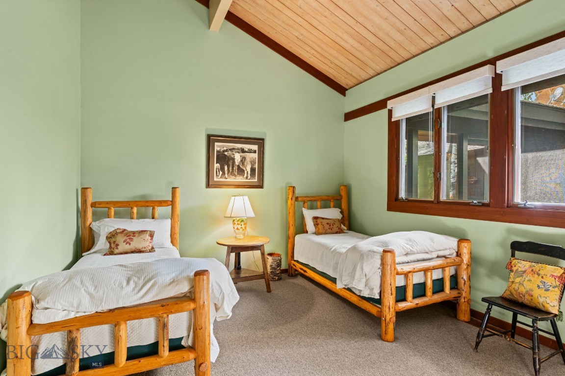 412244 Property Photo 36