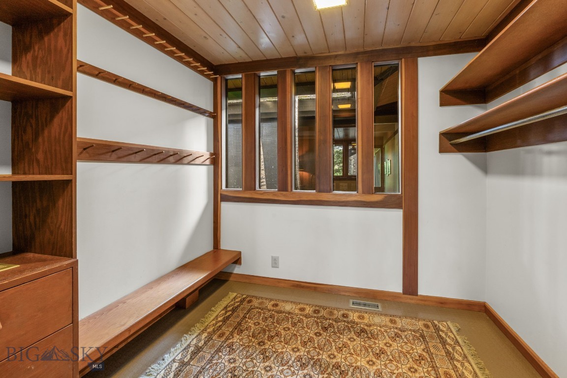 412244 Property Photo 41