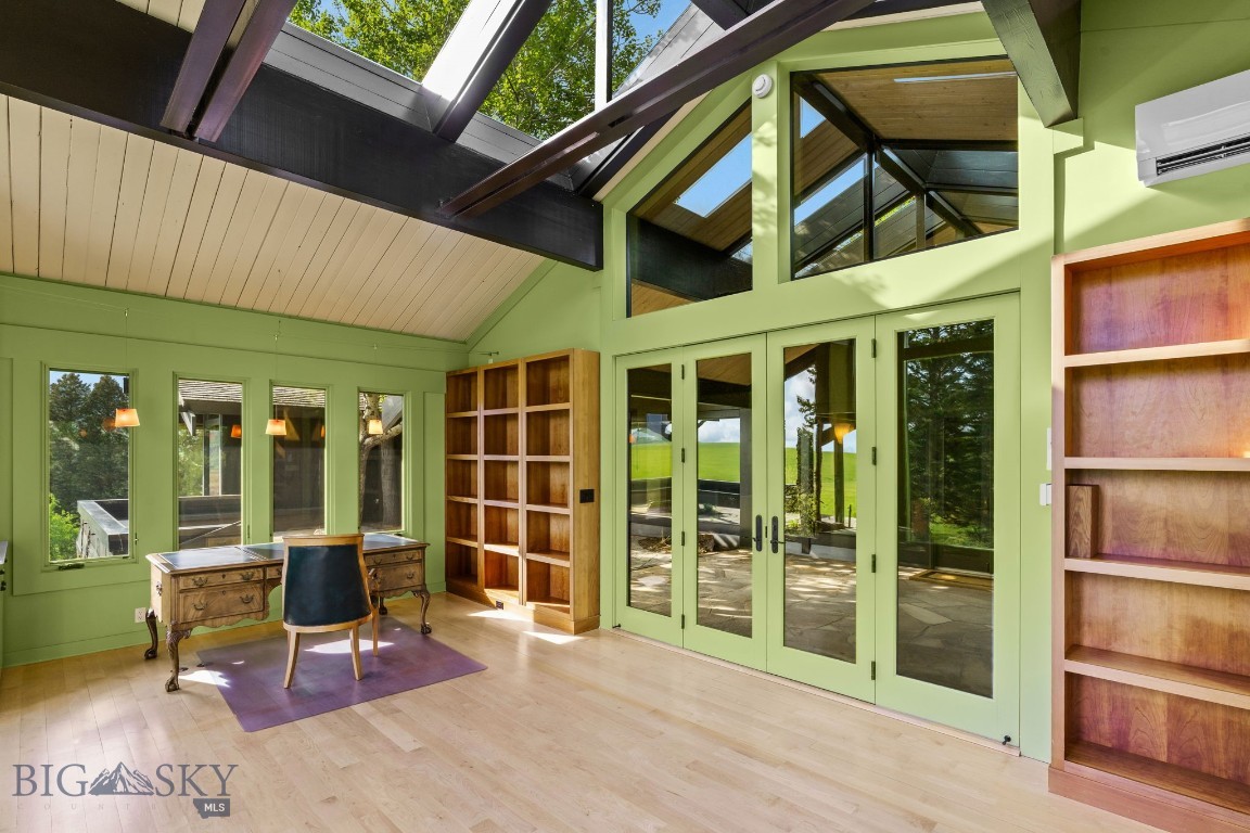 412244 Property Photo 43