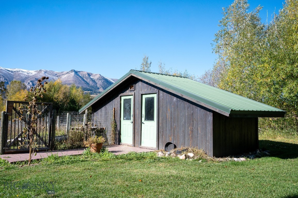 412244 Property Photo 56