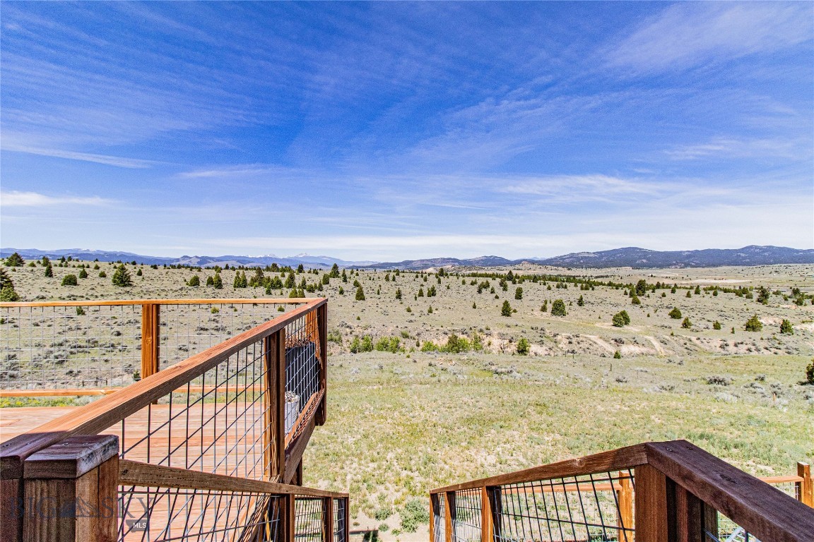 495 Lupine Lane Property Photo 4