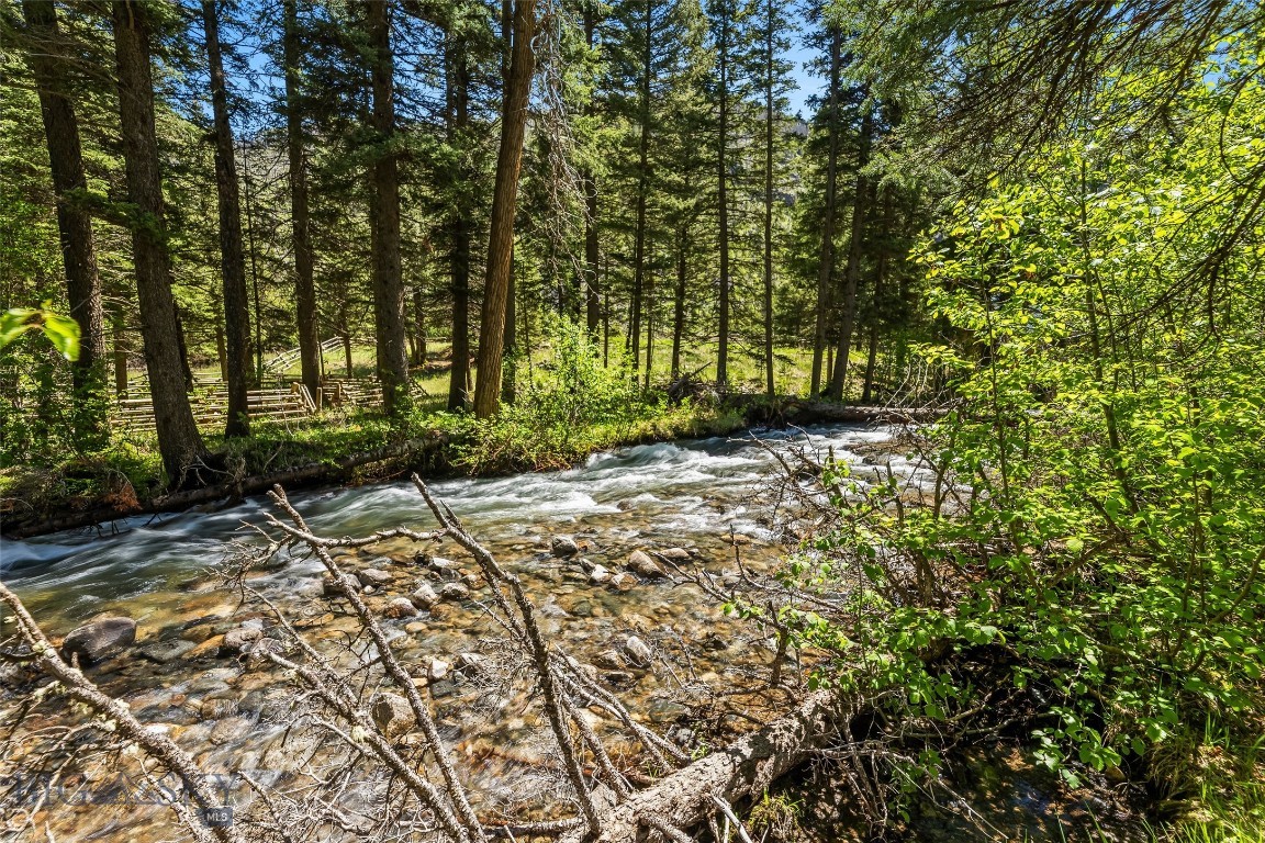 23 Whispering Pines Way Property Photo 13