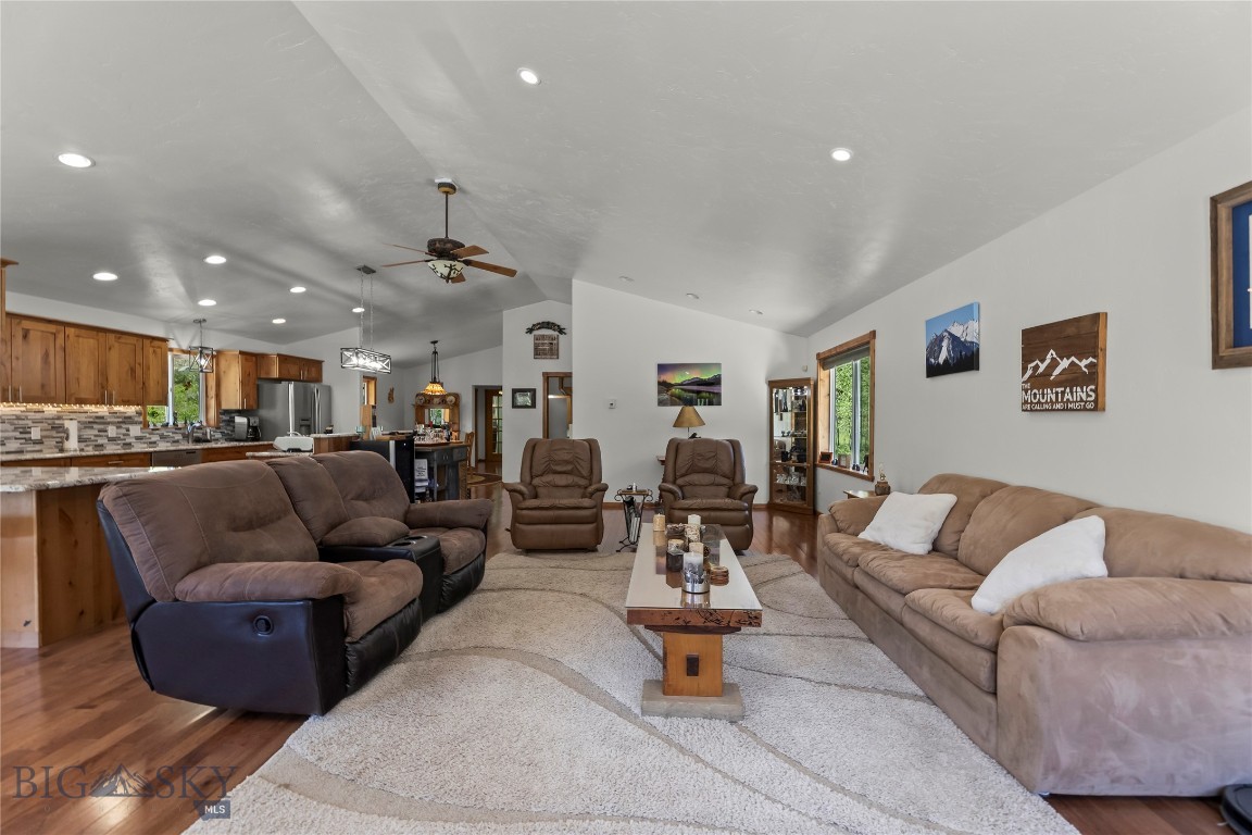23 Whispering Pines Way Property Photo 25