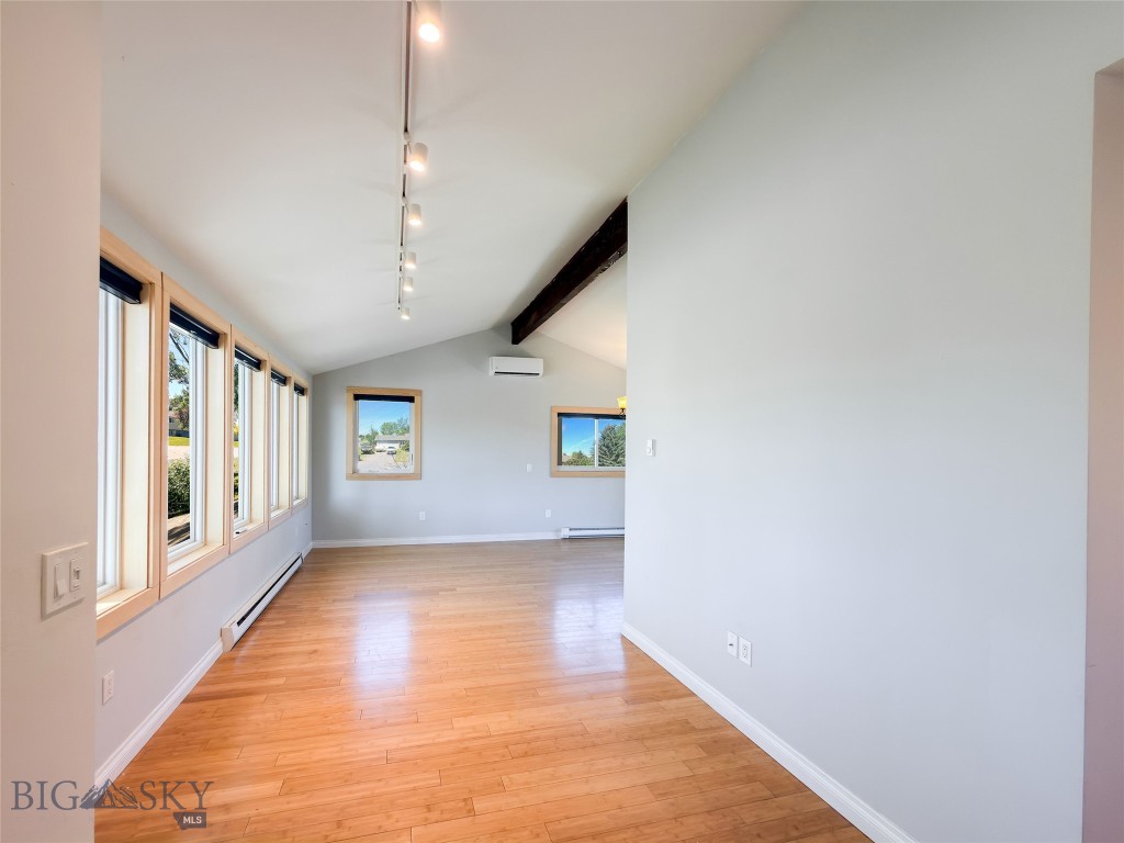 703 Mayfair Property Photo 15