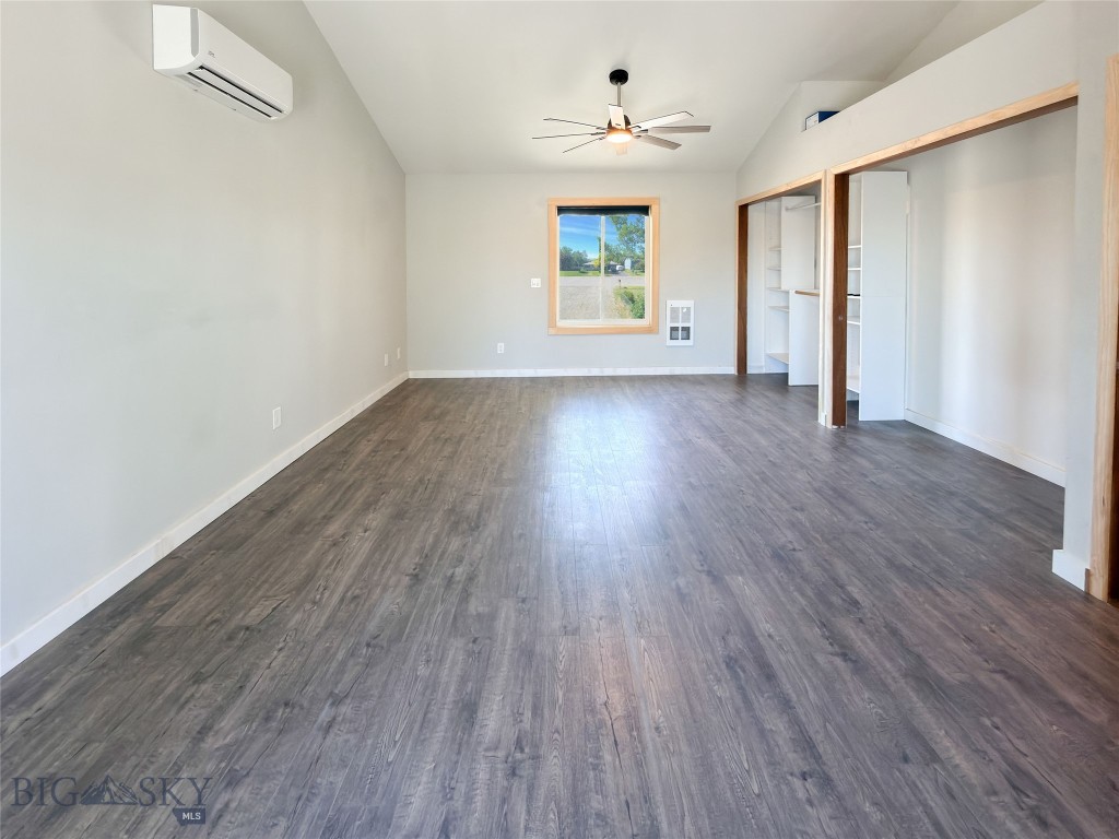 703 Mayfair Property Photo 20