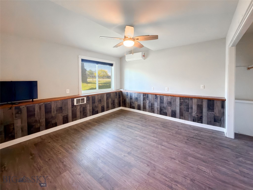 703 Mayfair Property Photo 36
