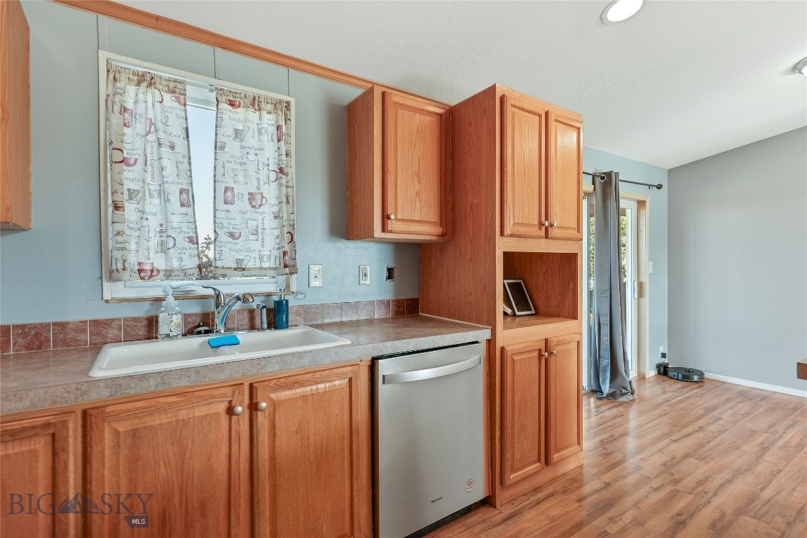 295 Astor Ave Property Photo 11