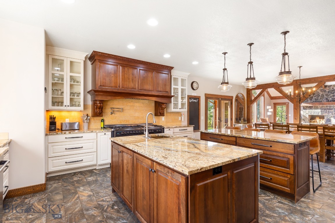 319 Skywood Drive Property Photo 18