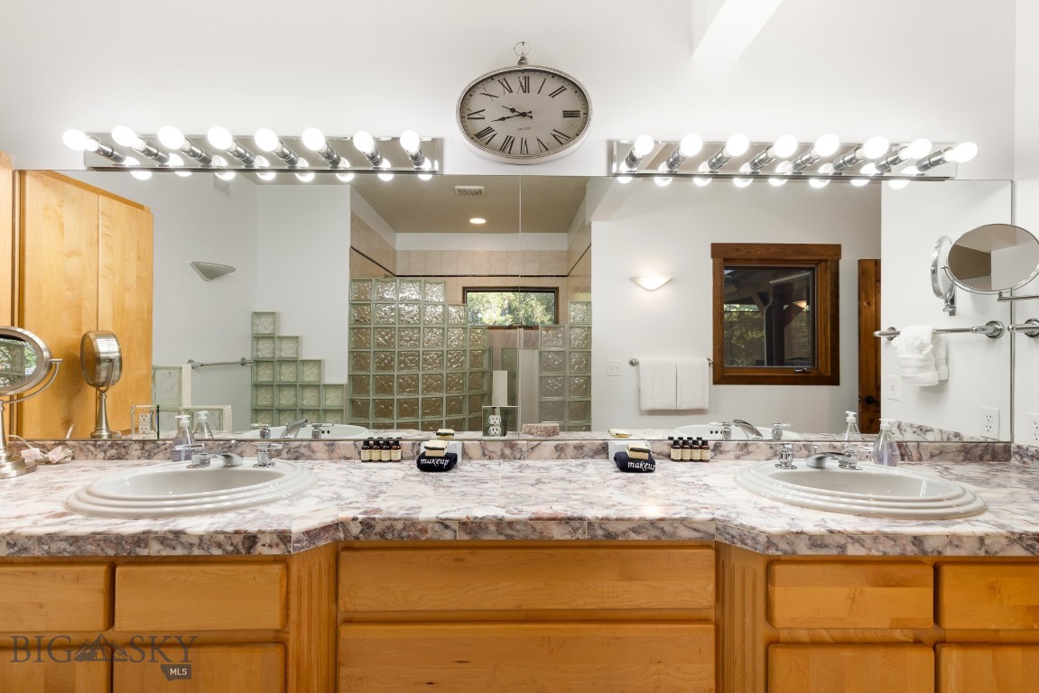 319 Skywood Drive Property Photo 25
