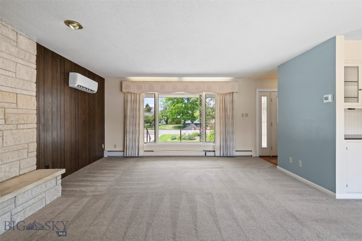 210 N Walnut Street Property Photo 31
