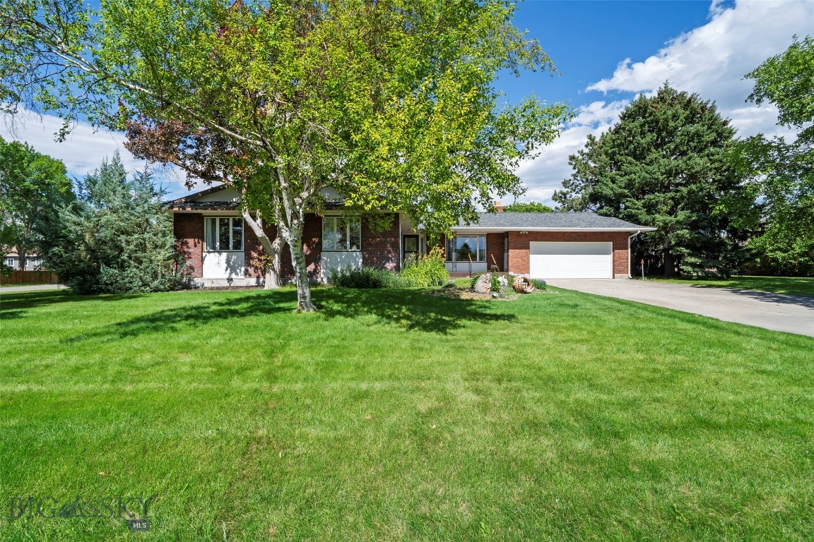 210 N Walnut Street Property Photo 81