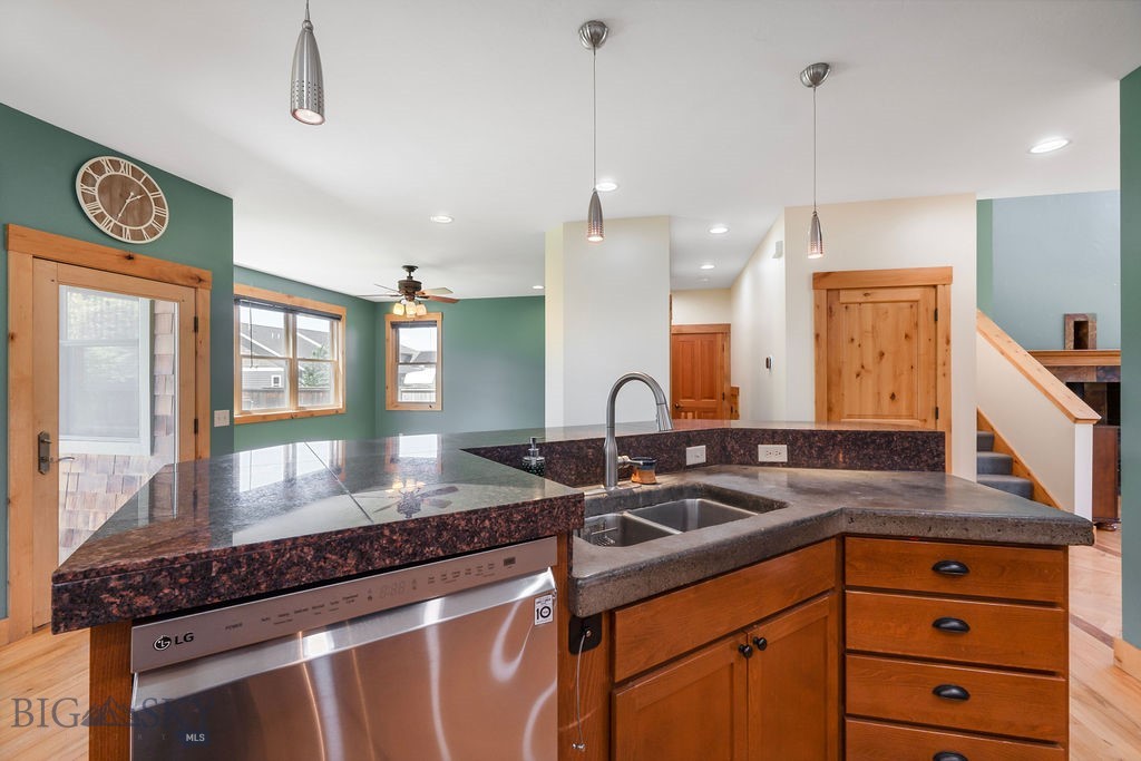 2451 Ferguson Avenue Property Photo 33