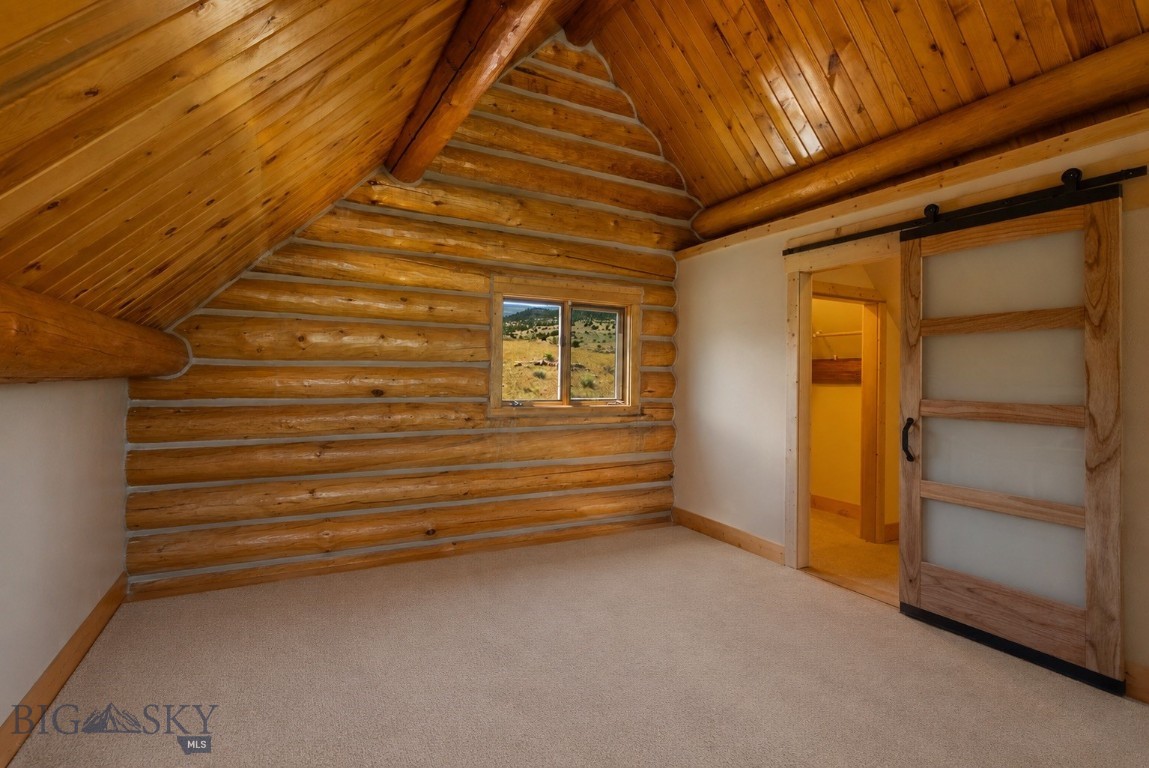 124 Two Bumps E Property Photo 28