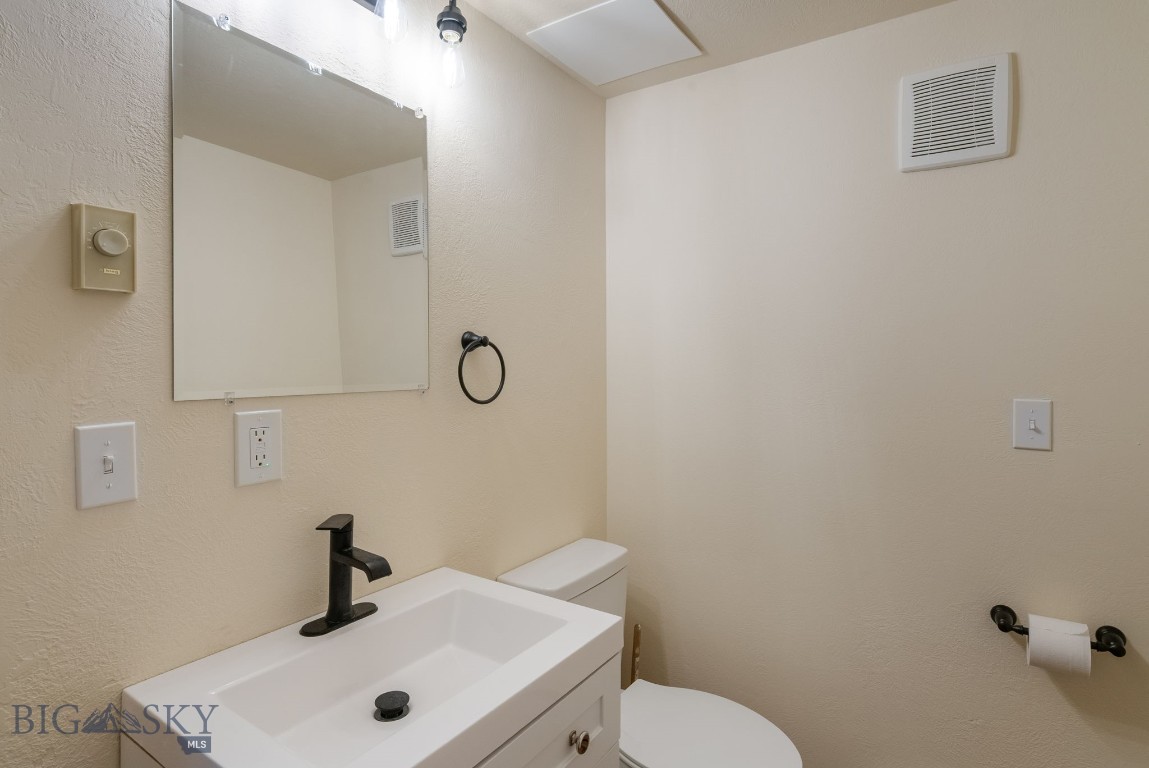 124 Two Bumps E Property Photo 42