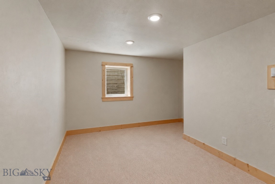 124 Two Bumps E Property Photo 47