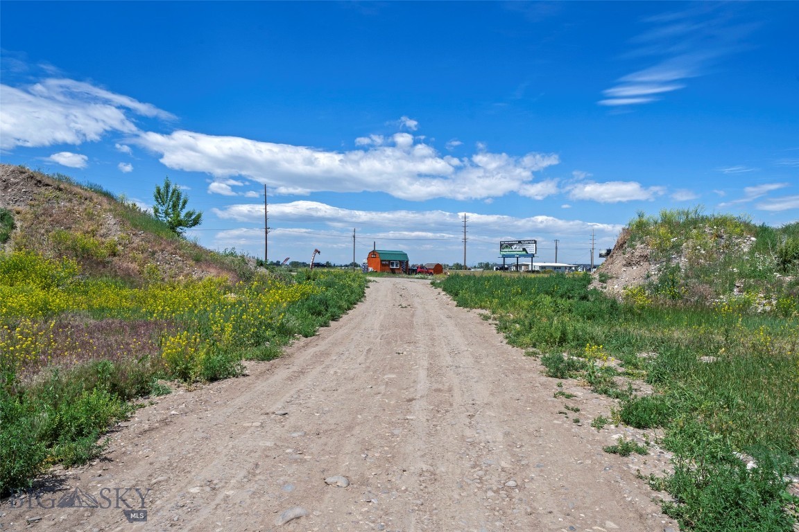 5102 Jackrabbit & 15 E Cameron Bridge Property Photo 33