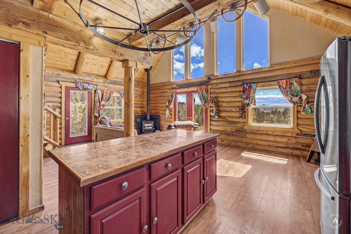 412292 Property Photo 11