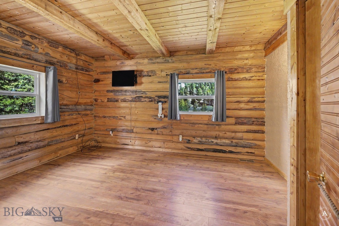 412292 Property Photo 17
