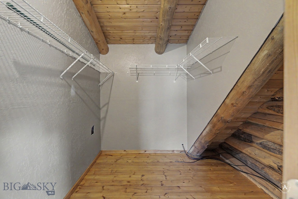 412292 Property Photo 24