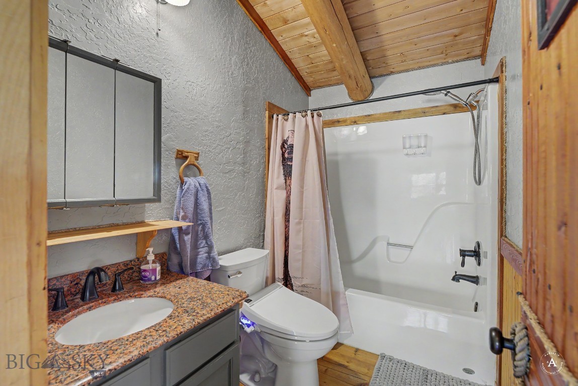 412292 Property Photo 25
