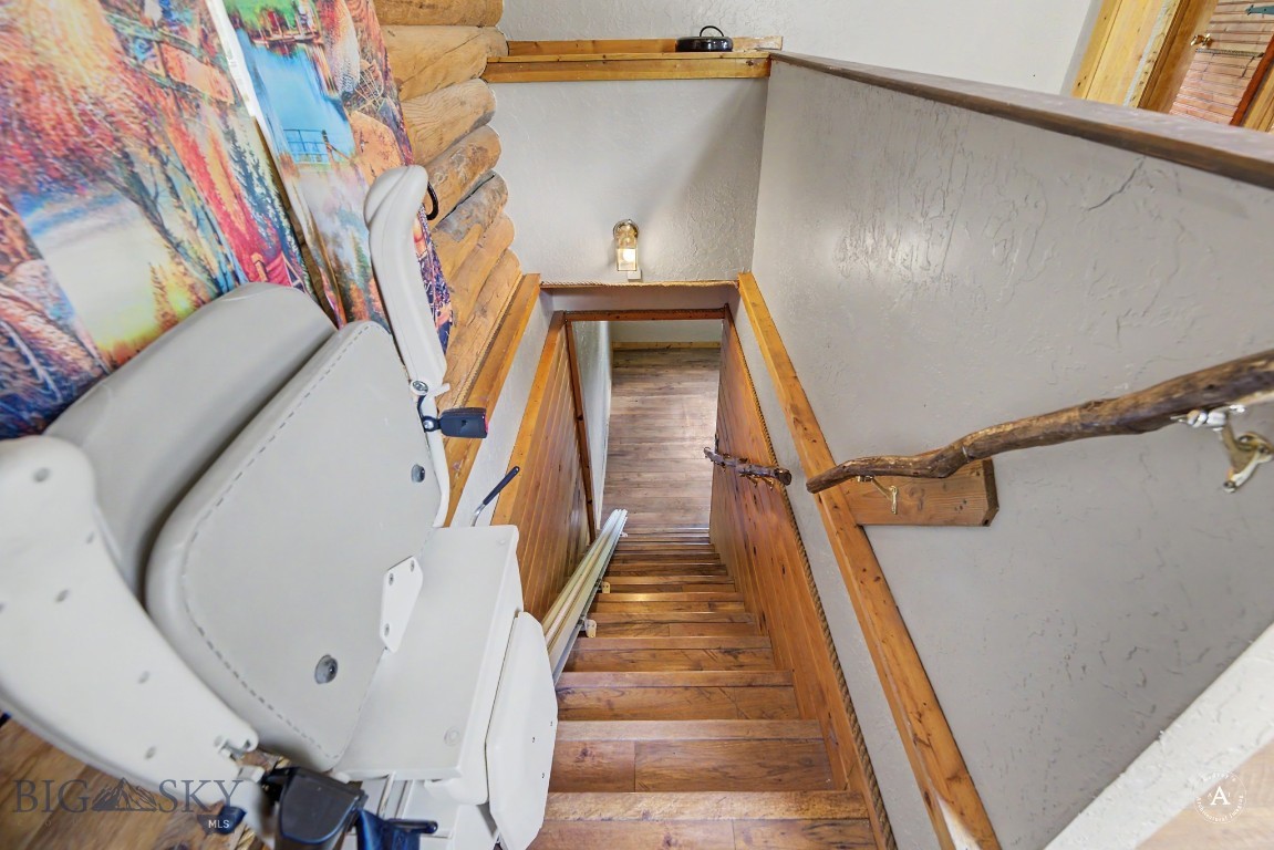 412292 Property Photo 28